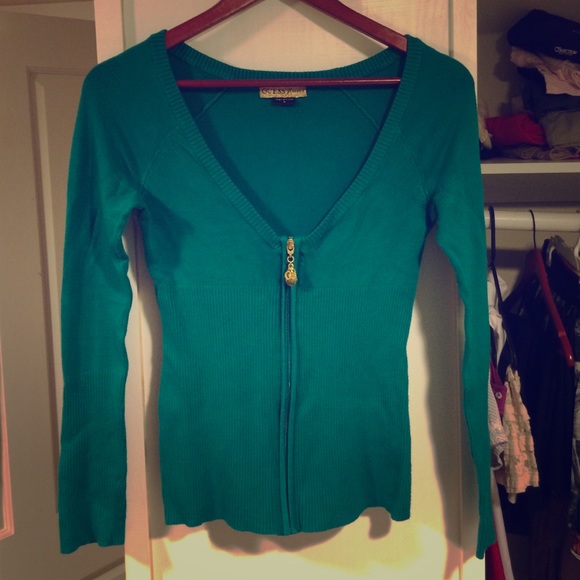 Guess green sweater with gold charms on zipper!