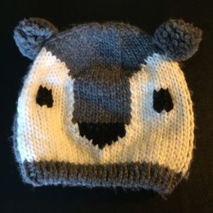 PULL & BEAR  Wool Hat.