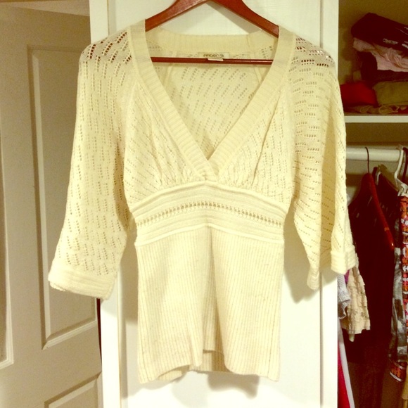 Off-white Arden B 30% Merino wool sweater!