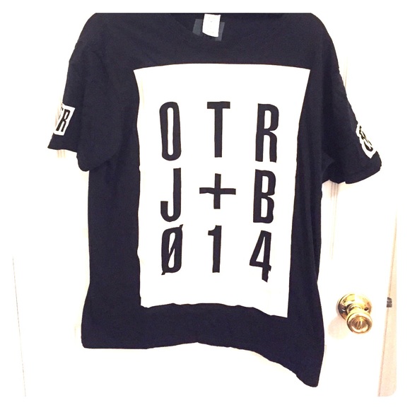 BEYONCÉ JAYZ TShirt from on the run tour!!!