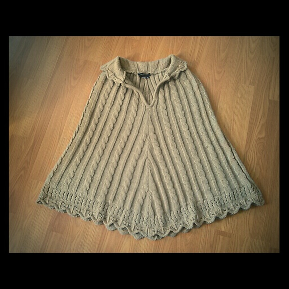 Super Soft!  BCBG Cape / Poncho,  Heather Brown