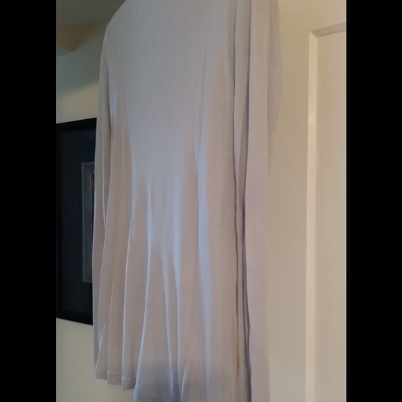 Nice spring sweater💖 - Picture 4 of 4