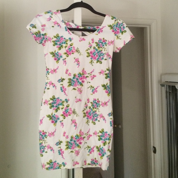 Floral Bodycon Dress with Bow Detail on Back