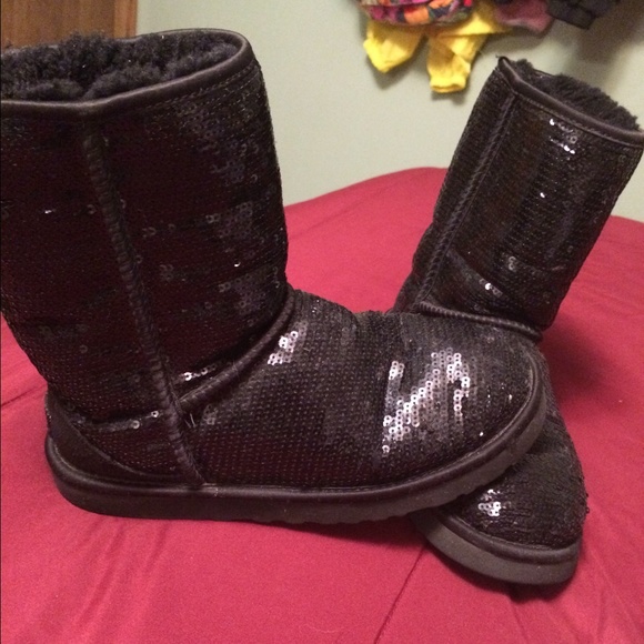 Ugg boots - Picture 2 of 3