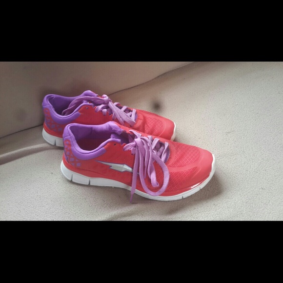 AVIA Running shoes