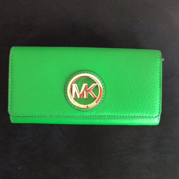 Michael Kors Clutches & Wallets - Michael Kors Wallet Green Authentic "make offer "