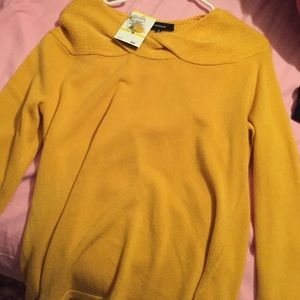 Yellow mustard top Yellow mustard top