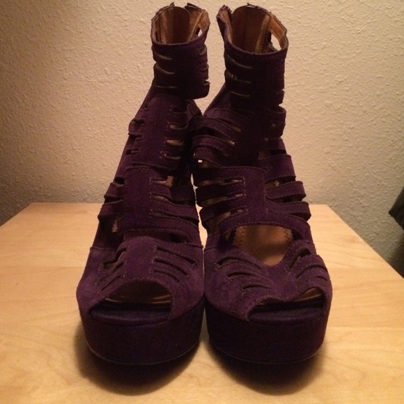 Colin Stuart heels