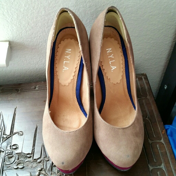 🎀BOGO FREE🎀 NYLA color block platform heels - Picture 2 of 4