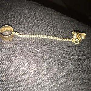 Ear cuff