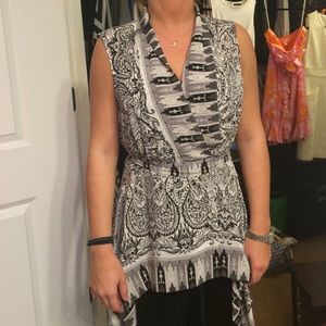 BCBGMAXAZRIA 100% SILK BLOUSE