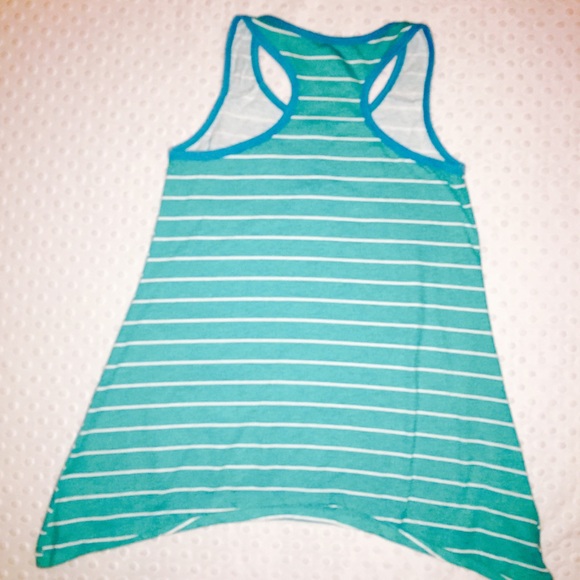 Girls tank size 10 - Picture 3 of 4