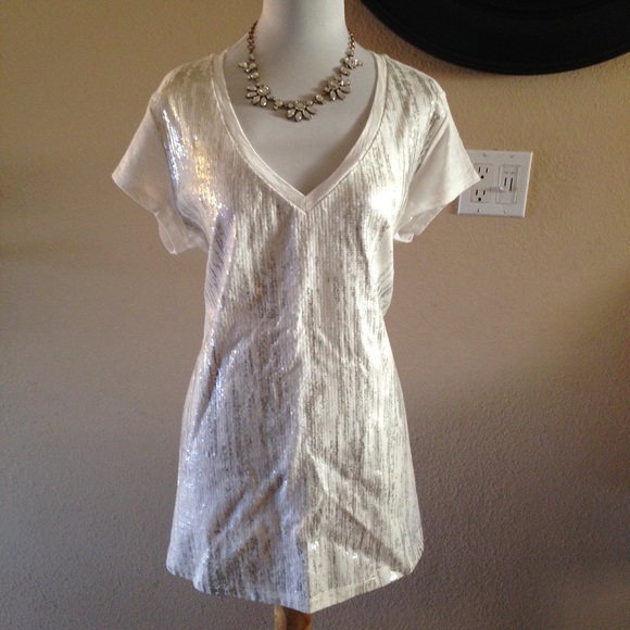 White/silver sequence top