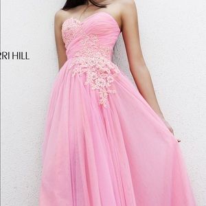 SHERRI HILL prom dress
