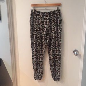 Anthropologie Lilka pants Size SMALL