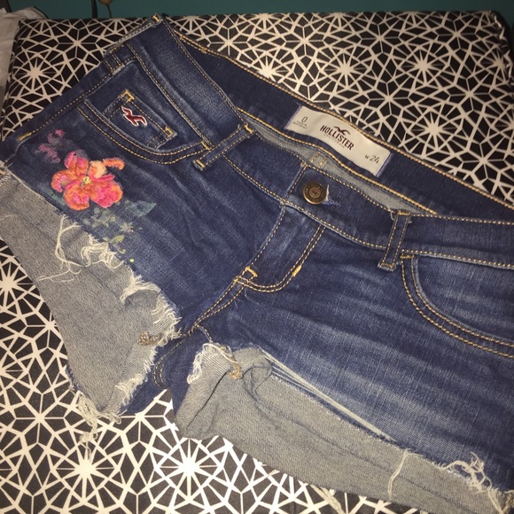 ❌SOLD❌ Floral Printed Hollister Shorts