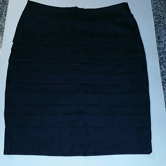 NWOT🔮Black Stretch Pencil Skirt🔮