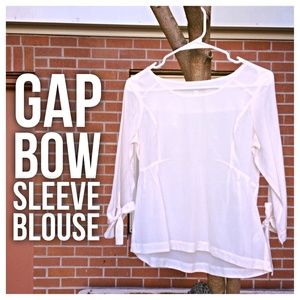 GAP bow sleeve blouse