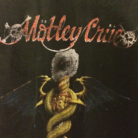 Motley Crüe tee