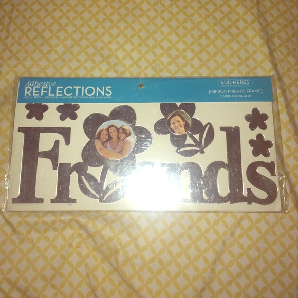 Mirror frame wall decor - Picture 1 of 4