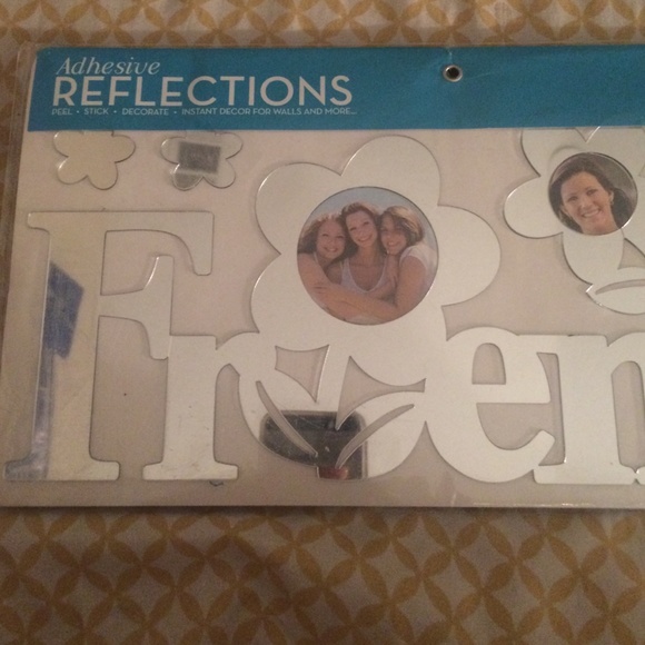 Mirror frame wall decor - Picture 2 of 4