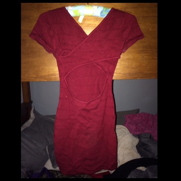 Red cocktail dress - Picture 2 of 2