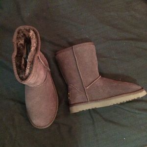 Ausland Mid Chocolate Boot