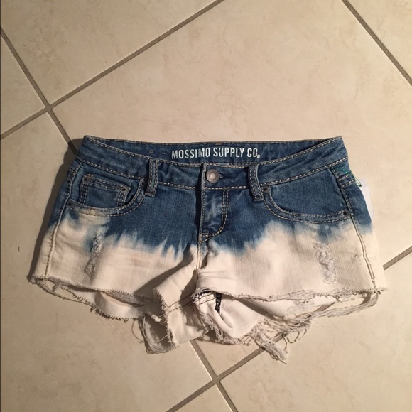 Half bleached shorts