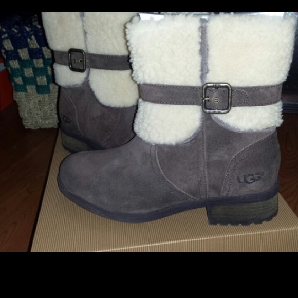 Espresso Blayre Uggs II NWT