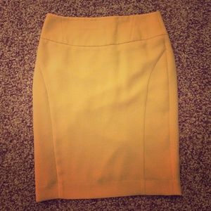 The limited yellow pencil skirt!