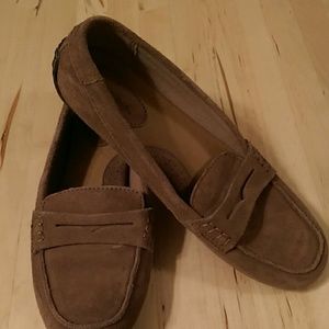 Women's loafers