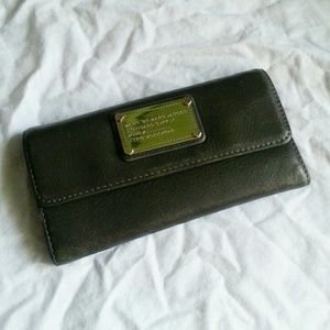 Marc Jacobs 'Classic Q - Long' Trifold Wallet