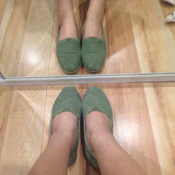 TOMS Green Corduroy