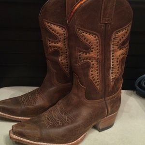 Frye boots. Size 10 Med. Actually comfortable!