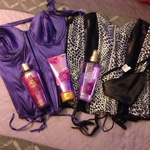 Frederiicks of Hollywood corset 💗