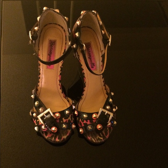 Betseyville Studded Wedges