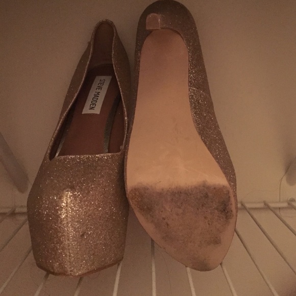 Steve Madden Glitter Platform Pumps - Picture 2 of 2