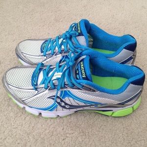 Saucony Ignition 4 women's running shoes size 9.5