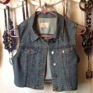 Cute jean best never worn