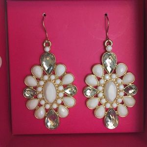 Lilly Pulitzer Resort White Earrings