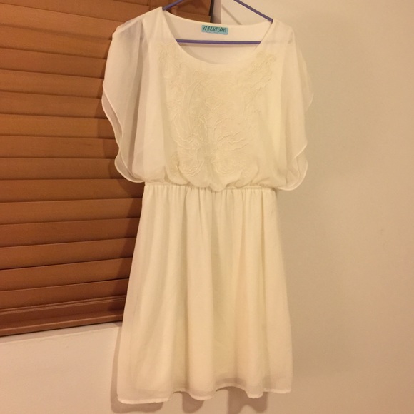 Ivory white chiffon dress with built in slip - Picture 1 of 3
