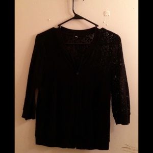 Beautiful Lace Short Sleeve Jacket