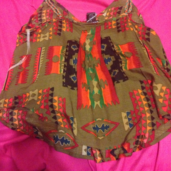 Tanktop - Picture 3 of 3