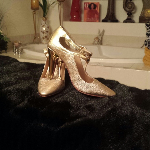 Gold Italian Shoe