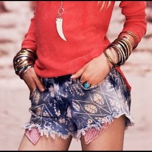 Free People Shibori Denim shorts🍭NWT