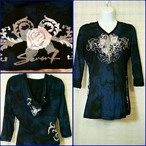 Black and Blue Hooded 3-Quarter Sleeve Top