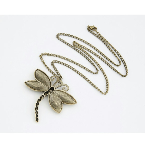Available! Vintage Butterfly Necklace - Picture 2 of 2
