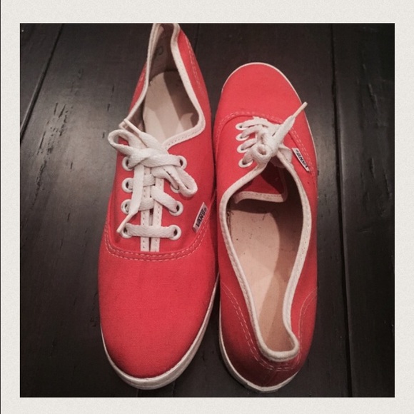 New Vintage Authentic Rare Vans Sneakers Shoes