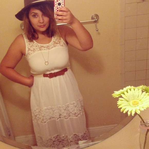 Maxi white lace dress