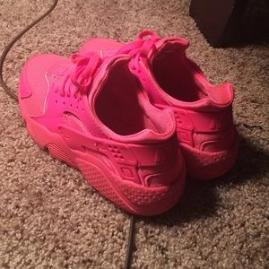 Pink Nike Huraches